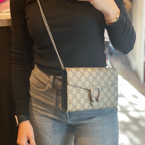 Gucci wallet on a chain - Picture 6 of 8